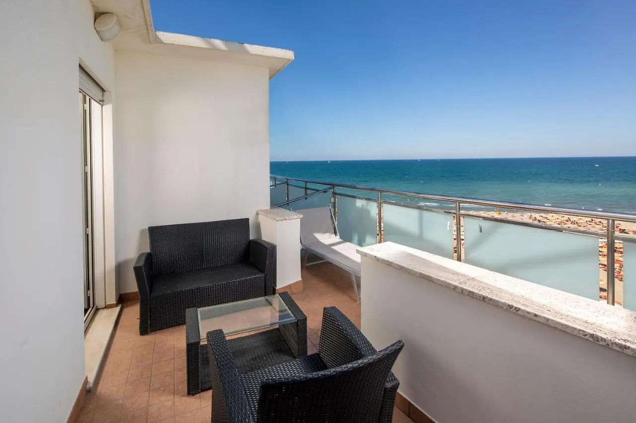 Hotel Des Nations - Vintage Hotel Sul Mare Ριτσιόνε