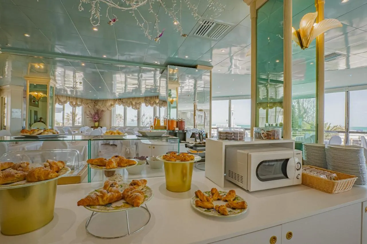 Hotel Des Nations - Vintage Hotel Sul Mare Риччоне